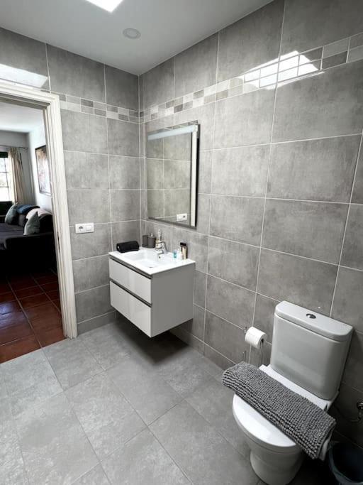 Casa Breen - Spacious 1 Bedroom Apartment In Matagorda With Communal Pool Тиас Экстерьер фото